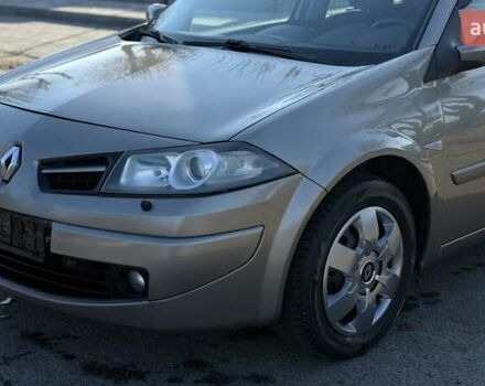 Бежевый Рено Меган, объемом двигателя 1.6 л и пробегом 209 тыс. км за 5650 $, фото 11 на Automoto.ua