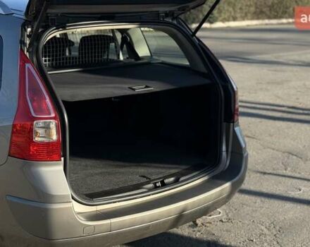 Бежевый Рено Меган, объемом двигателя 1.6 л и пробегом 209 тыс. км за 5650 $, фото 16 на Automoto.ua