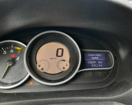 Рено Меган 2009 у Кропивницькому (Кіровограді) на Automoto.ua Бежевий Рено Меган, об'ємом двигуна 1.4 л та пробігом 178 тис. км за 6800 $, фото 7 на Automoto.ua