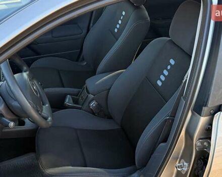 Бежевый Рено Меган, объемом двигателя 1.6 л и пробегом 209 тыс. км за 5650 $, фото 22 на Automoto.ua