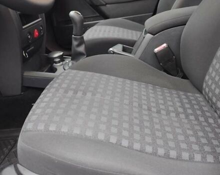 Бежевый Рено Меган, объемом двигателя 1.6 л и пробегом 191 тыс. км за 5900 $, фото 24 на Automoto.ua