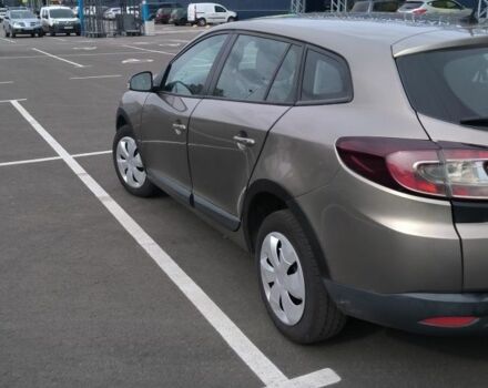 Бежевий Рено Меган, об'ємом двигуна 1.5 л та пробігом 239 тис. км за 5850 $, фото 4 на Automoto.ua