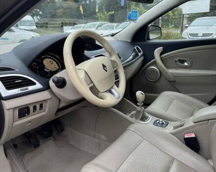 Бежевий Рено Меган, об'ємом двигуна 1.4 л та пробігом 212 тис. км за 6300 $, фото 18 на Automoto.ua