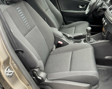 Бежевый Рено Меган, объемом двигателя 1.6 л и пробегом 194 тыс. км за 7399 $, фото 59 на Automoto.ua