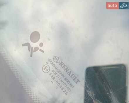 Бежевый Рено Меган, объемом двигателя 1.6 л и пробегом 173 тыс. км за 7499 $, фото 43 на Automoto.ua