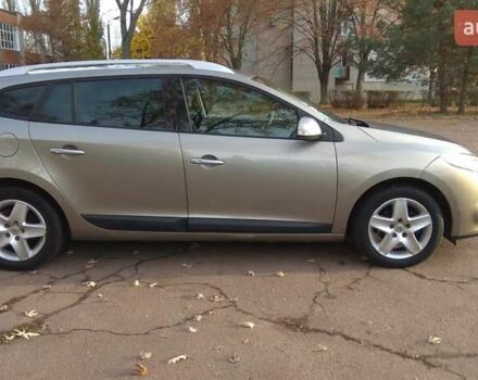 Бежевый Рено Меган, объемом двигателя 1.46 л и пробегом 200 тыс. км за 7500 $, фото 3 на Automoto.ua