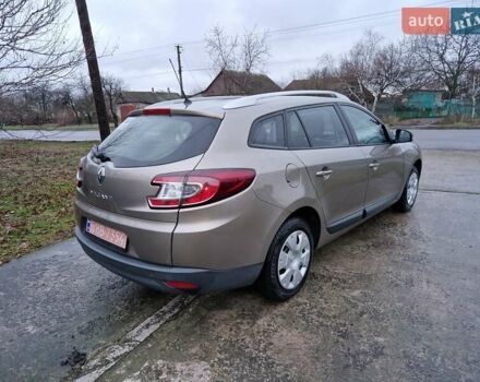 Бежевый Рено Меган, объемом двигателя 1.6 л и пробегом 258 тыс. км за 7349 $, фото 6 на Automoto.ua