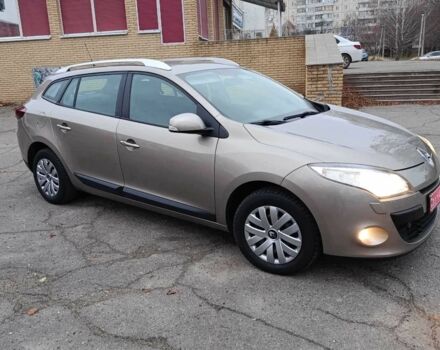 Бежевый Рено Меган, объемом двигателя 1.6 л и пробегом 173 тыс. км за 7499 $, фото 1 на Automoto.ua