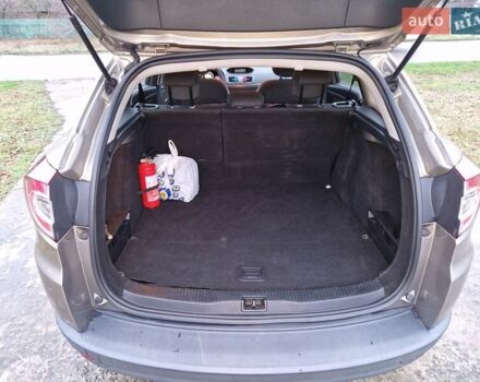 Бежевый Рено Меган, объемом двигателя 1.6 л и пробегом 258 тыс. км за 7349 $, фото 10 на Automoto.ua