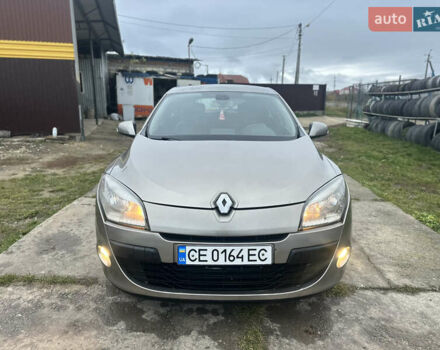 Бежевый Рено Меган, объемом двигателя 1.46 л и пробегом 250 тыс. км за 6577 $, фото 7 на Automoto.ua