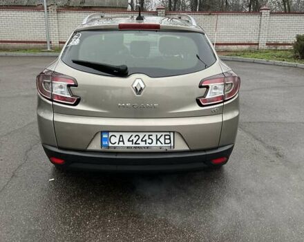Бежевый Рено Меган, объемом двигателя 1.46 л и пробегом 283 тыс. км за 7100 $, фото 9 на Automoto.ua