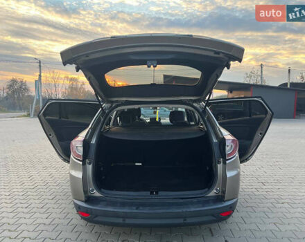 Рено Меган 2010 в Черновцах на Automoto.ua Бежевый Рено Меган, объемом двигателя 1.46 л и пробегом 202 тыс. км за 5800 $, фото 14 на Automoto.ua