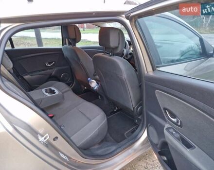 Бежевый Рено Меган, объемом двигателя 1.6 л и пробегом 258 тыс. км за 7349 $, фото 14 на Automoto.ua