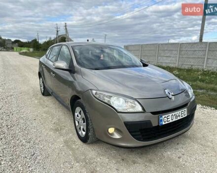 Рено Меган 2010 в Черновцах на Automoto.ua Бежевый Рено Меган, объемом двигателя 1.46 л и пробегом 270 тыс. км за 4999 $, фото 3 на Automoto.ua