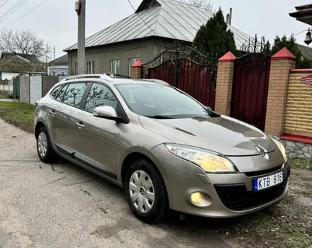 Бежевый Рено Меган, объемом двигателя 1.6 л и пробегом 194 тыс. км за 7399 $, фото 4 на Automoto.ua