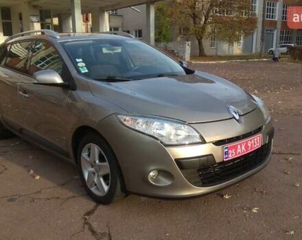 Бежевый Рено Меган, объемом двигателя 1.46 л и пробегом 200 тыс. км за 7500 $, фото 2 на Automoto.ua