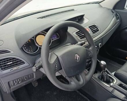 Бежевый Рено Меган, объемом двигателя 1.6 л и пробегом 173 тыс. км за 7499 $, фото 35 на Automoto.ua