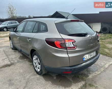 Бежевый Рено Меган, объемом двигателя 1.46 л и пробегом 250 тыс. км за 6577 $, фото 3 на Automoto.ua