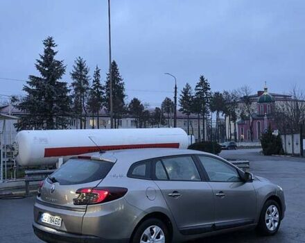 Бежевый Рено Меган, объемом двигателя 1.46 л и пробегом 252 тыс. км за 5200 $, фото 3 на Automoto.ua