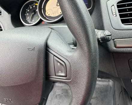 Бежевый Рено Меган, объемом двигателя 1.6 л и пробегом 194 тыс. км за 7399 $, фото 33 на Automoto.ua