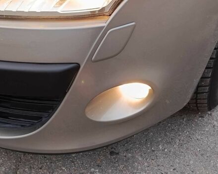 Бежевый Рено Меган, объемом двигателя 1.6 л и пробегом 173 тыс. км за 7499 $, фото 10 на Automoto.ua