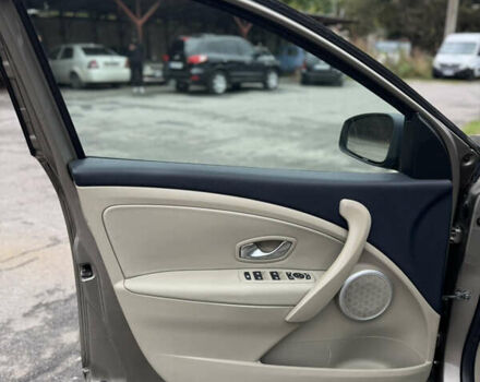 Бежевий Рено Меган, об'ємом двигуна 1.4 л та пробігом 212 тис. км за 6300 $, фото 17 на Automoto.ua