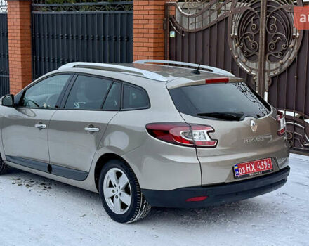 Бежевый Рено Меган, объемом двигателя 1.4 л и пробегом 225 тыс. км за 7500 $, фото 2 на Automoto.ua