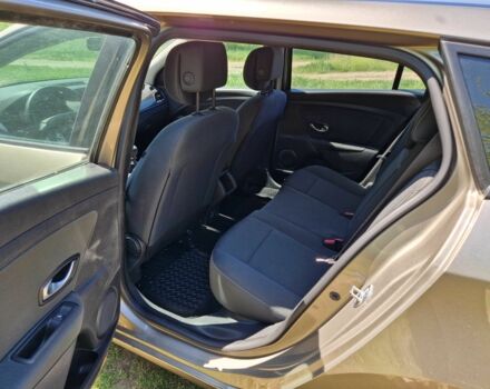 Бежевый Рено Меган, объемом двигателя 1.6 л и пробегом 253 тыс. км за 7500 $, фото 13 на Automoto.ua