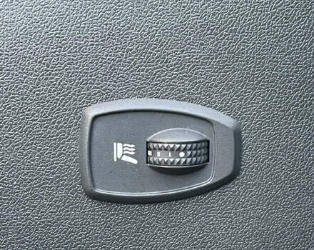 Бежевый Рено Меган, объемом двигателя 1.6 л и пробегом 106 тыс. км за 8499 $, фото 25 на Automoto.ua