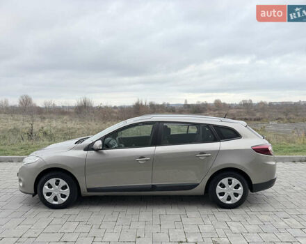 Бежевый Рено Меган, объемом двигателя 1.6 л и пробегом 289 тыс. км за 6700 $, фото 5 на Automoto.ua