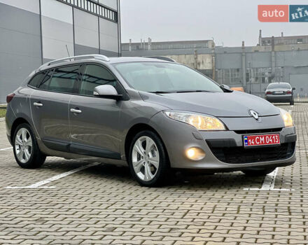 Бежевий Рено Меган, об'ємом двигуна 1.46 л та пробігом 135 тис. км за 7850 $, фото 25 на Automoto.ua