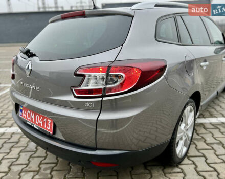Бежевий Рено Меган, об'ємом двигуна 1.46 л та пробігом 135 тис. км за 7850 $, фото 38 на Automoto.ua