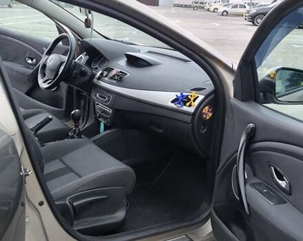 Бежевый Рено Меган, объемом двигателя 1.5 л и пробегом 247 тыс. км за 8500 $, фото 28 на Automoto.ua