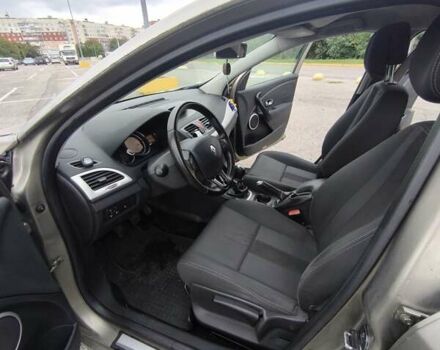 Бежевый Рено Меган, объемом двигателя 1.5 л и пробегом 247 тыс. км за 8500 $, фото 15 на Automoto.ua