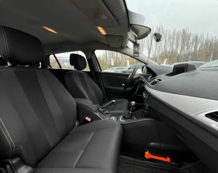 Бежевый Рено Меган, объемом двигателя 1.5 л и пробегом 211 тыс. км за 7400 $, фото 18 на Automoto.ua