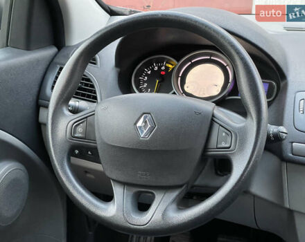 Бежевый Рено Меган, объемом двигателя 1.6 л и пробегом 106 тыс. км за 8499 $, фото 14 на Automoto.ua