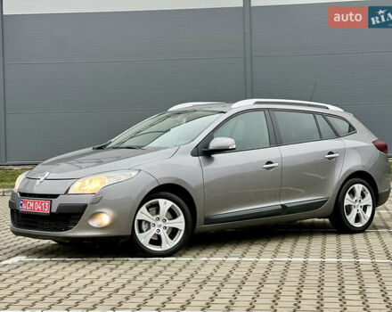 Бежевий Рено Меган, об'ємом двигуна 1.46 л та пробігом 135 тис. км за 7850 $, фото 7 на Automoto.ua