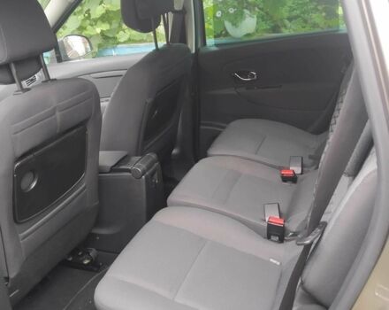 Бежевый Рено Меган, объемом двигателя 1.5 л и пробегом 180 тыс. км за 7500 $, фото 4 на Automoto.ua