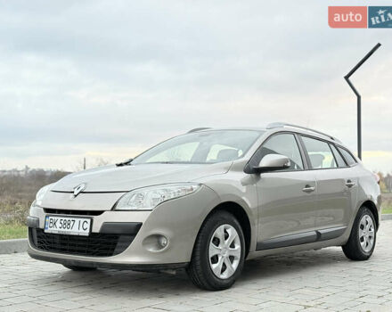 Бежевий Рено Меган, об'ємом двигуна 1.6 л та пробігом 289 тис. км за 6300 $, фото 1 на Automoto.ua