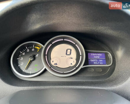 Бежевый Рено Меган, объемом двигателя 1.6 л и пробегом 106 тыс. км за 8499 $, фото 30 на Automoto.ua