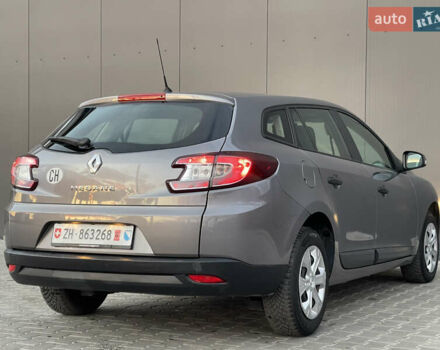 Бежевый Рено Меган, объемом двигателя 1.6 л и пробегом 106 тыс. км за 8499 $, фото 7 на Automoto.ua