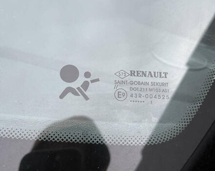 Бежевый Рено Меган, объемом двигателя 1.6 л и пробегом 289 тыс. км за 6700 $, фото 24 на Automoto.ua