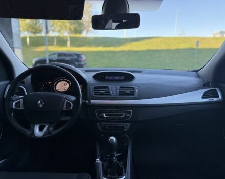 Бежевый Рено Меган, объемом двигателя 1.5 л и пробегом 235 тыс. км за 6999 $, фото 15 на Automoto.ua