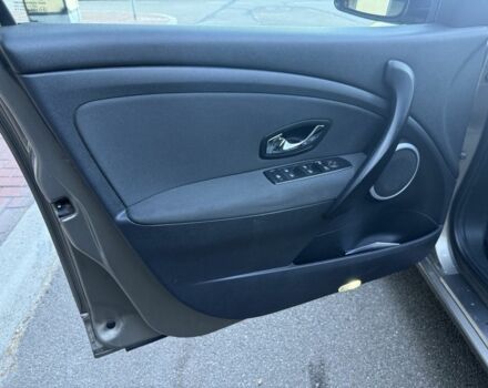 Бежевый Рено Меган, объемом двигателя 1.5 л и пробегом 235 тыс. км за 6999 $, фото 10 на Automoto.ua