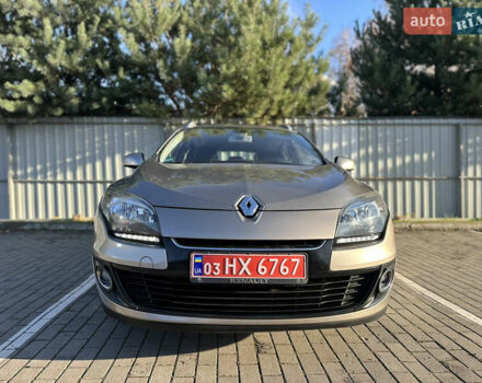 Бежевый Рено Меган, объемом двигателя 1.5 л и пробегом 246 тыс. км за 8200 $, фото 2 на Automoto.ua
