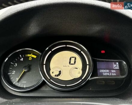 Бежевый Рено Меган, объемом двигателя 1.46 л и пробегом 201 тыс. км за 7399 $, фото 77 на Automoto.ua