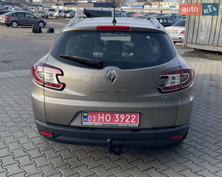 Бежевый Рено Меган, объемом двигателя 1.5 л и пробегом 243 тыс. км за 8200 $, фото 5 на Automoto.ua