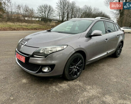 Бежевый Рено Меган, объемом двигателя 1.5 л и пробегом 223 тыс. км за 7800 $, фото 3 на Automoto.ua