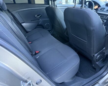 Бежевый Рено Меган, объемом двигателя 1.5 л и пробегом 235 тыс. км за 6999 $, фото 13 на Automoto.ua