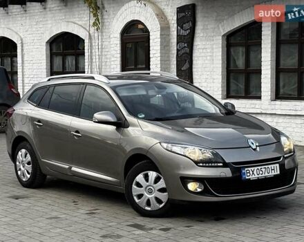 Бежевый Рено Меган, объемом двигателя 1.46 л и пробегом 201 тыс. км за 7399 $, фото 2 на Automoto.ua